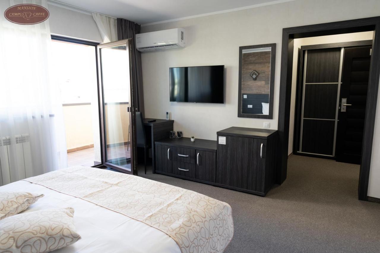 Campus Caffe Mansion Hotel Buzau Ngoại thất bức ảnh