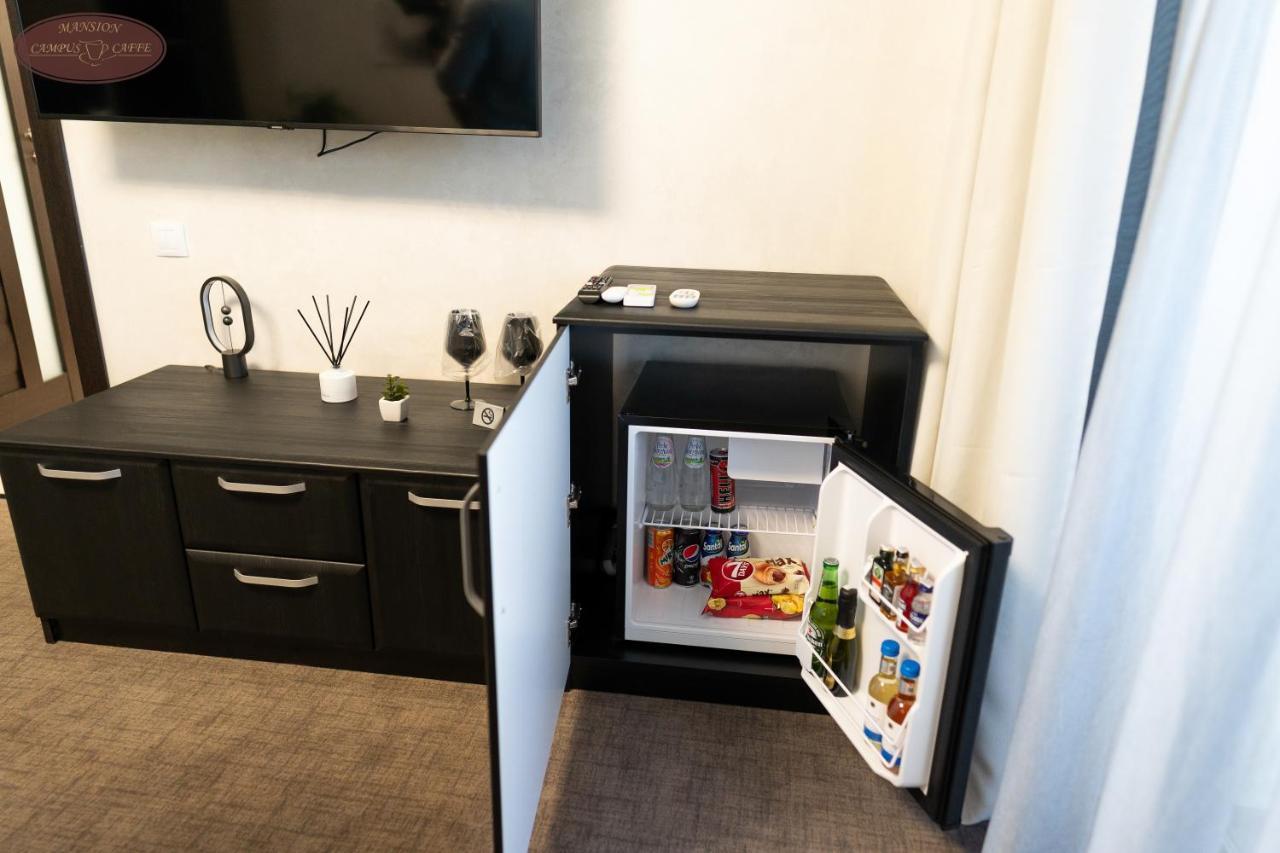 Campus Caffe Mansion Hotel Buzau Ngoại thất bức ảnh