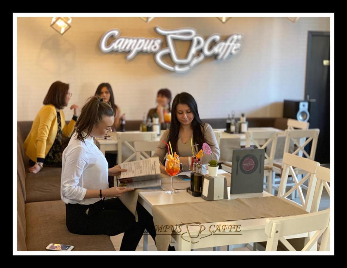 Campus Caffe Mansion Hotel Buzau Ngoại thất bức ảnh