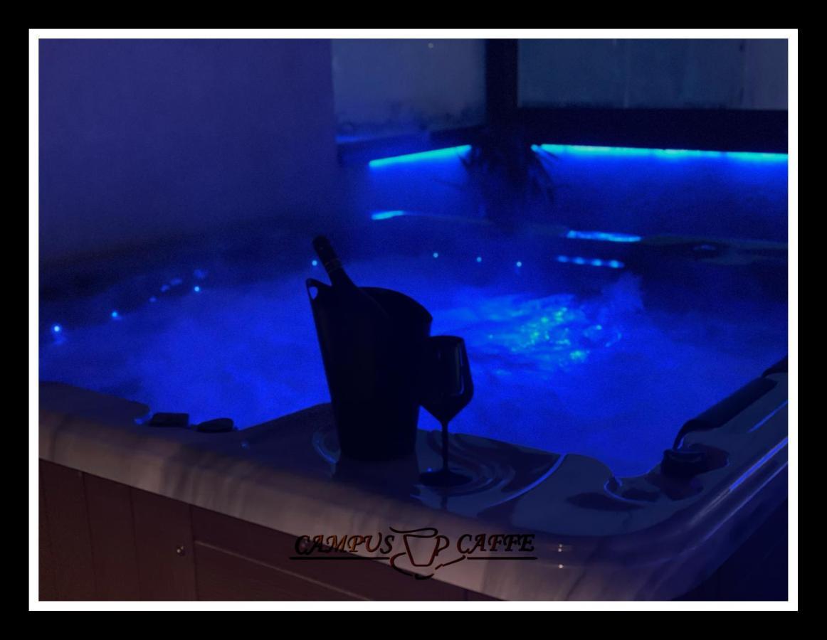 Campus Caffe Mansion Hotel Buzau Ngoại thất bức ảnh