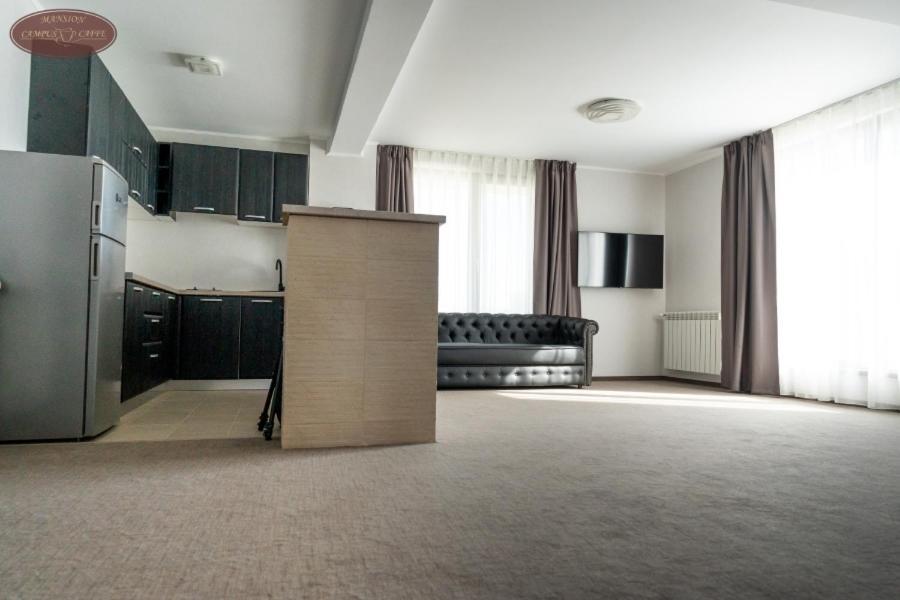 Campus Caffe Mansion Hotel Buzau Ngoại thất bức ảnh